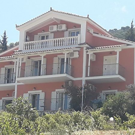 Myrtos Hotel Divarata Экстерьер фото