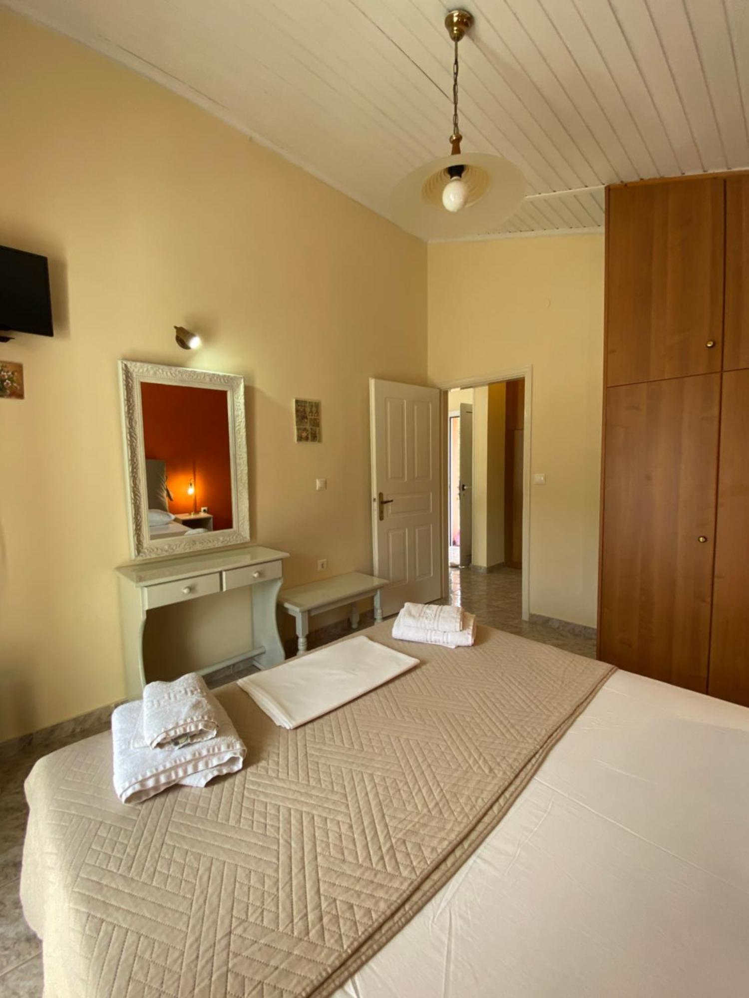Myrtos Hotel Divarata Экстерьер фото