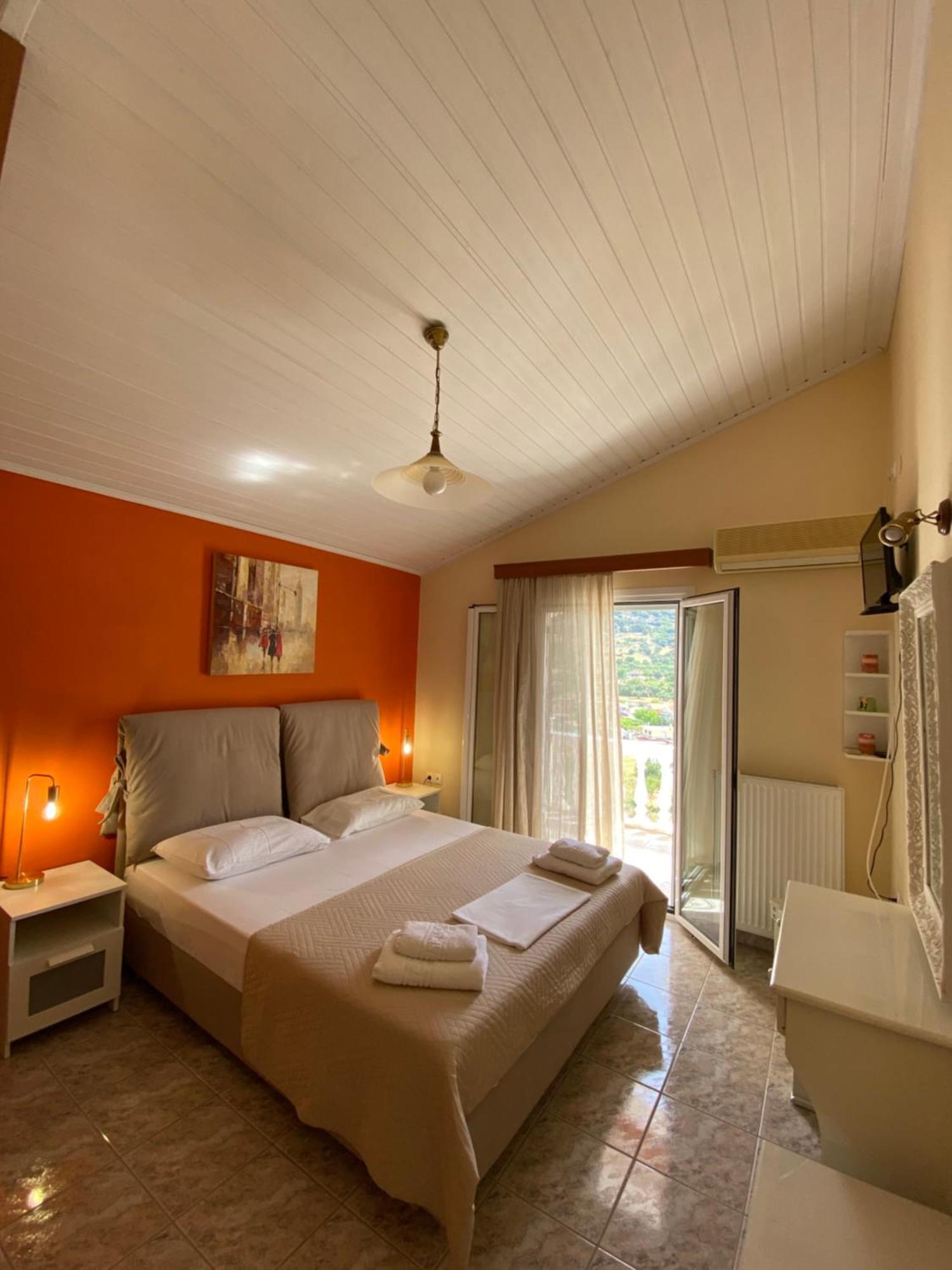 Myrtos Hotel Divarata Экстерьер фото