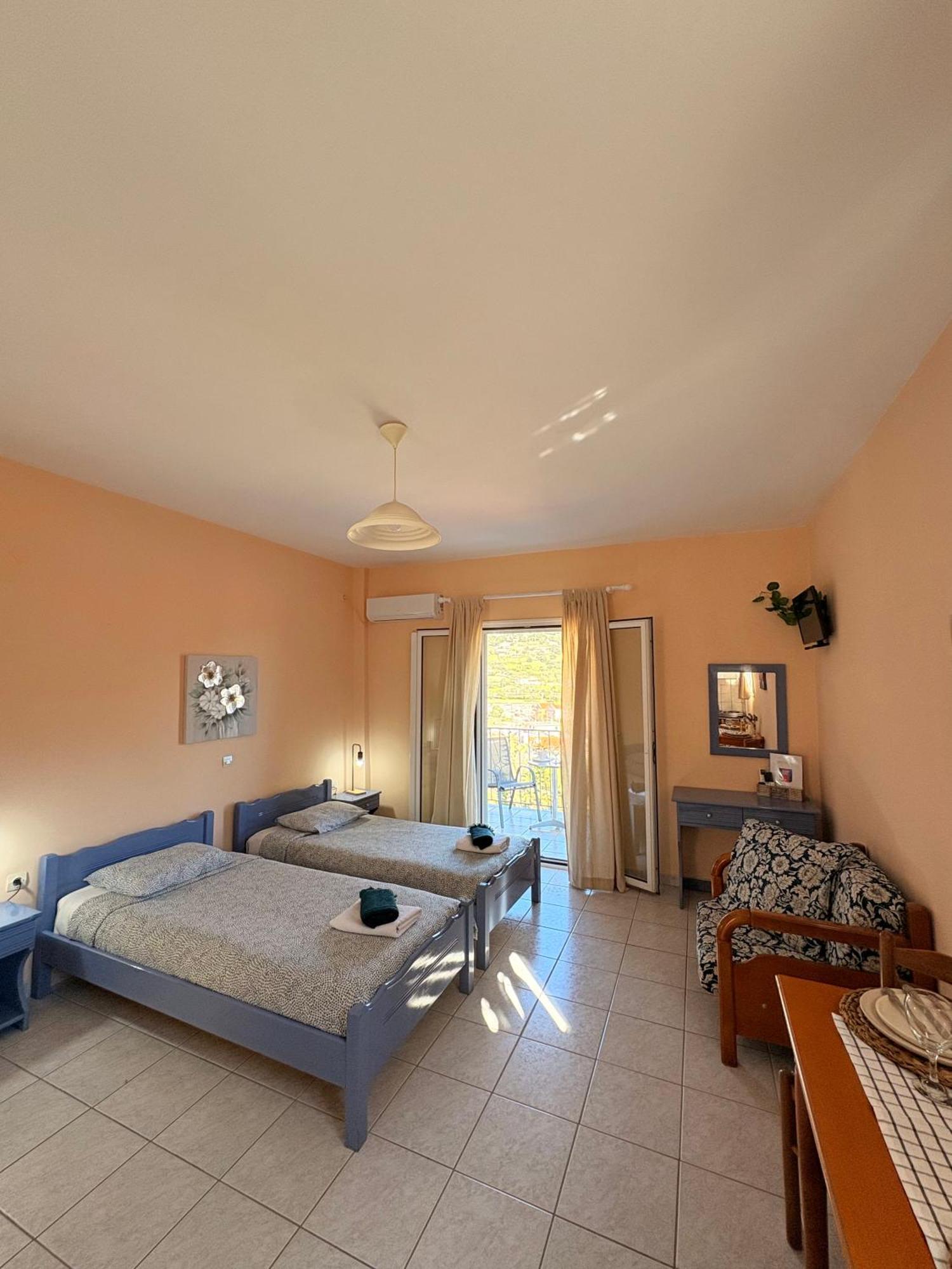 Myrtos Hotel Divarata Экстерьер фото