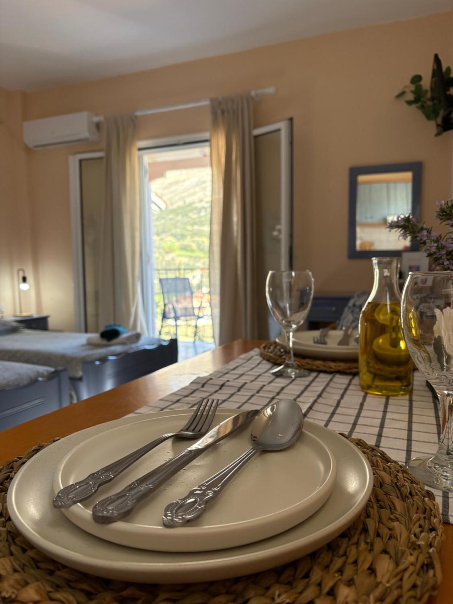 Myrtos Hotel Divarata Экстерьер фото