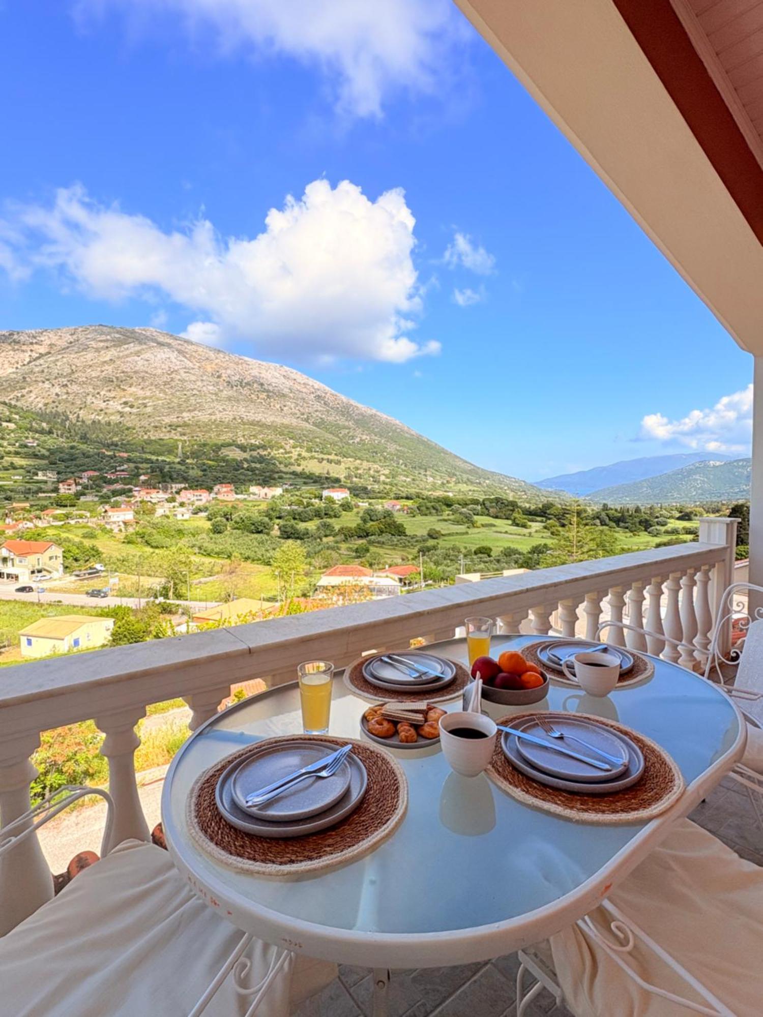 Myrtos Hotel Divarata Экстерьер фото