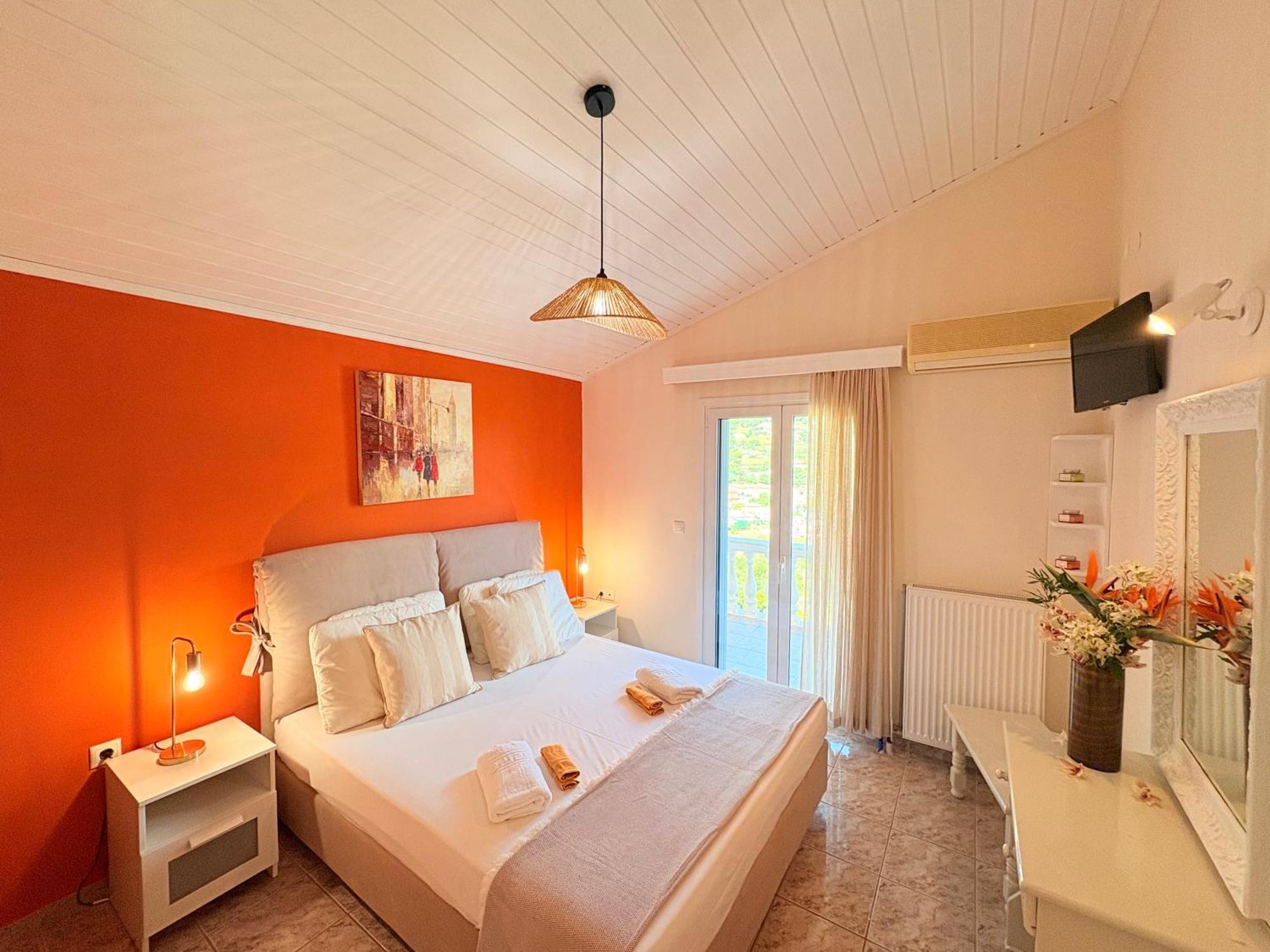 Myrtos Hotel Divarata Экстерьер фото